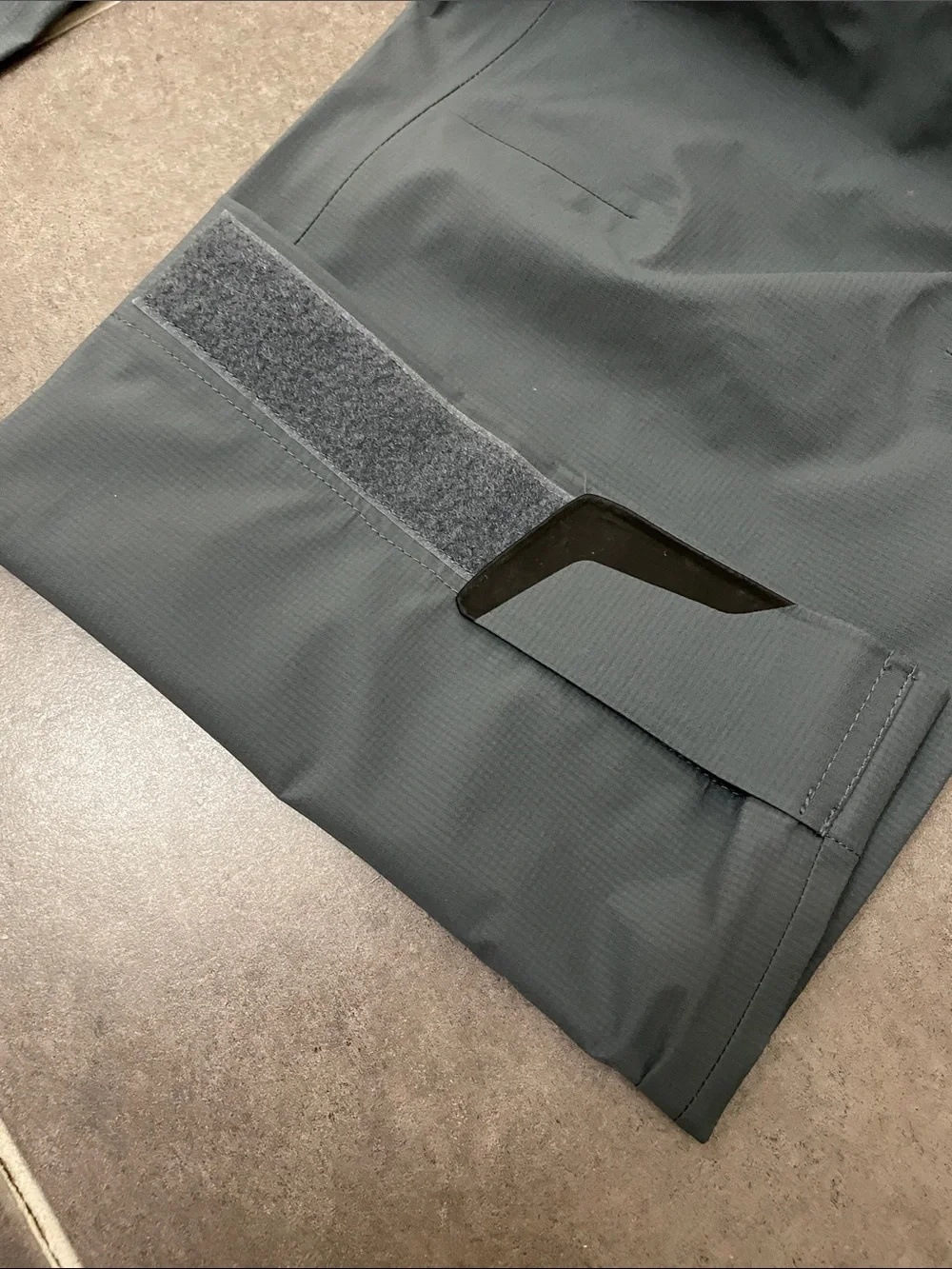 Simms Vapor Elite Rain Pants size XL Short